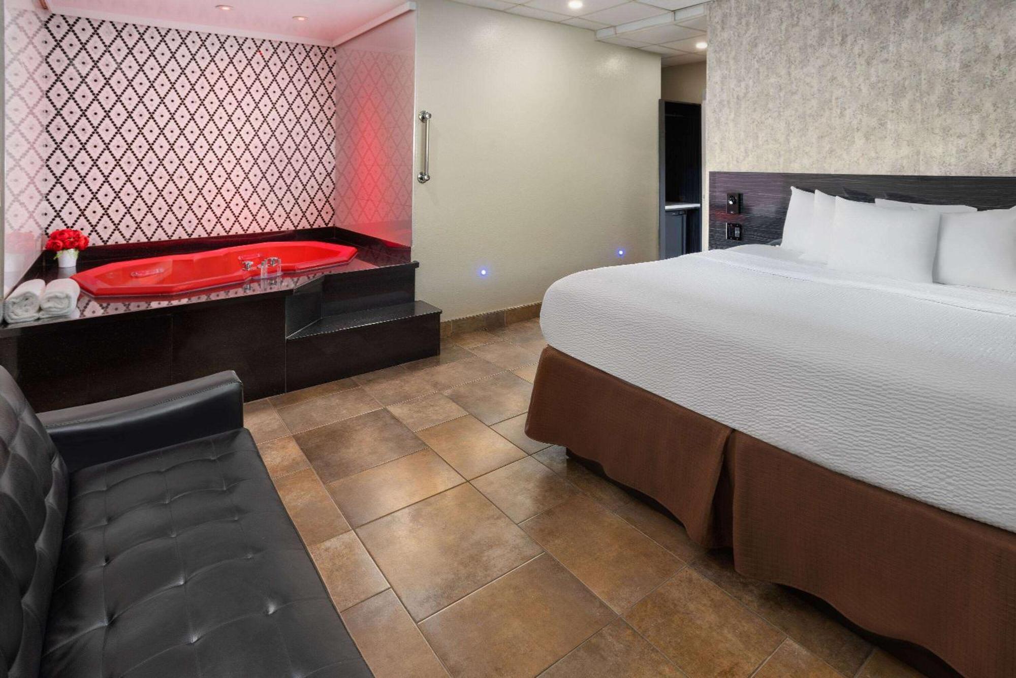 Hotel Ramada By Wyndham Bronx New York