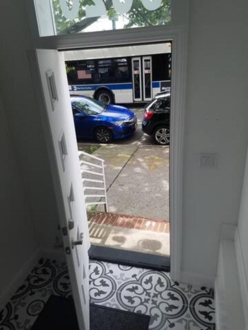 Homestay Floor With Skylight Brooklyn *