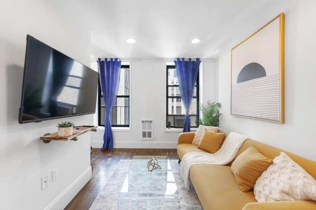 Apartment 69-5b I Stylish Lower East Side 1br Brand New *