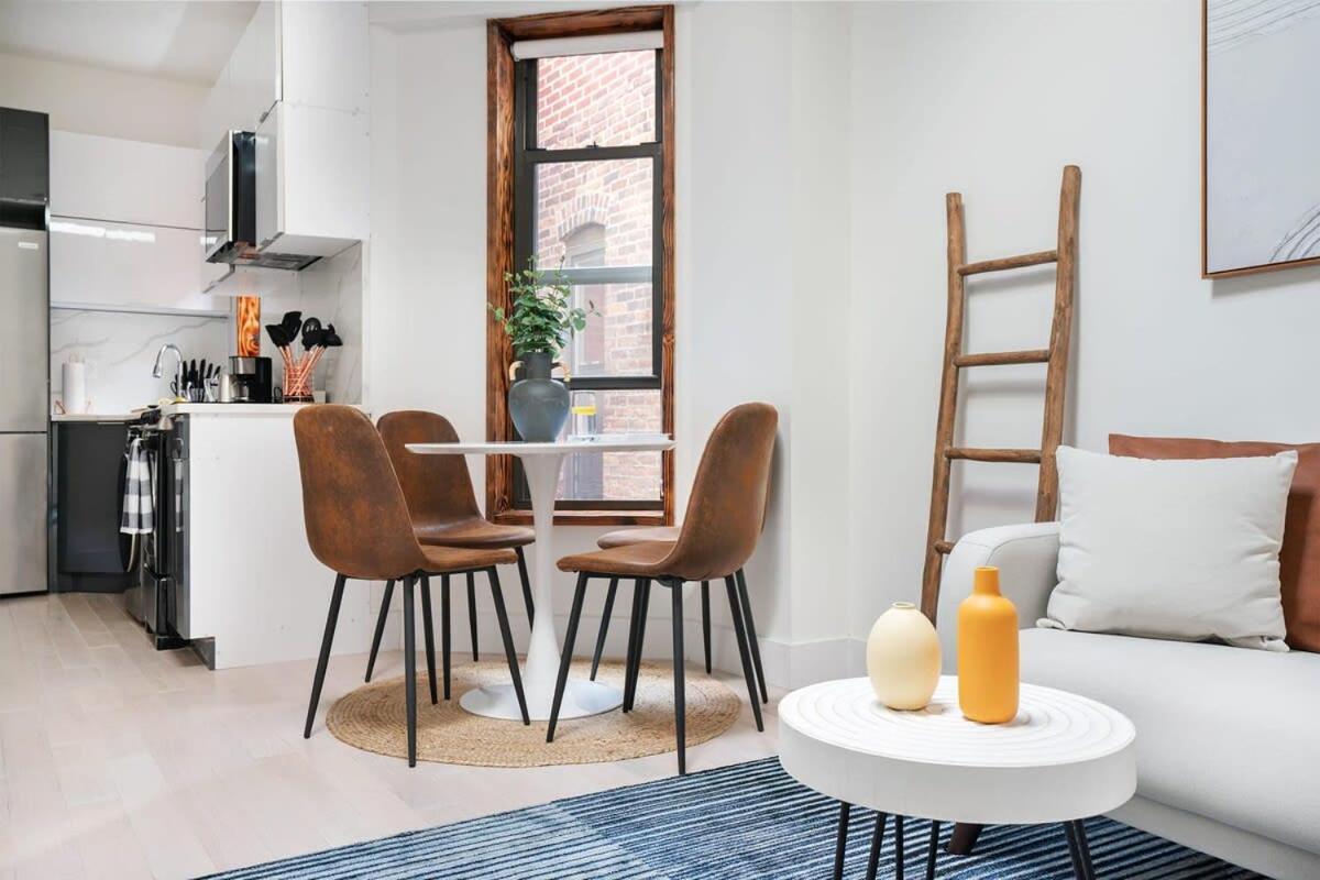 48-5rw 1br In Midtown West W D Apartment New York