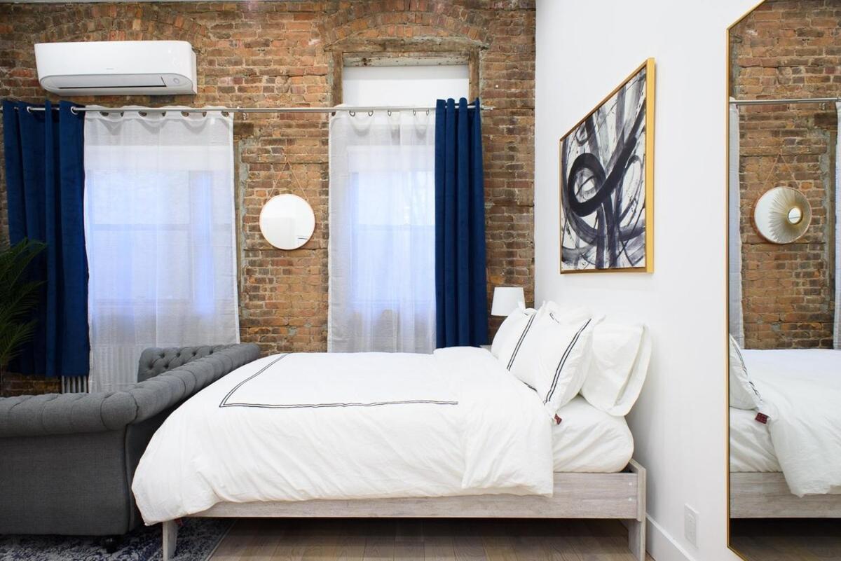 62-2b New Prime Ues W D In Unit * New York
