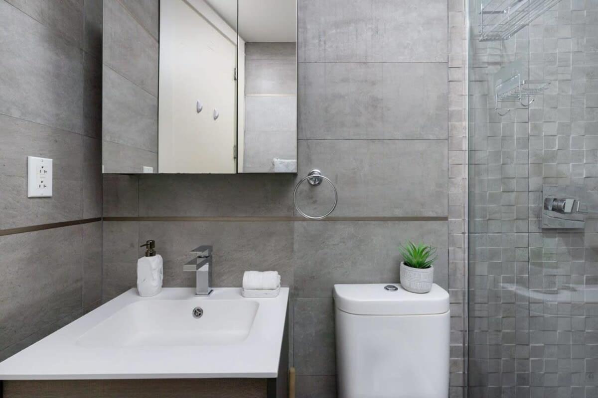 75-2a Furnished 1br W D Elev Park * New York