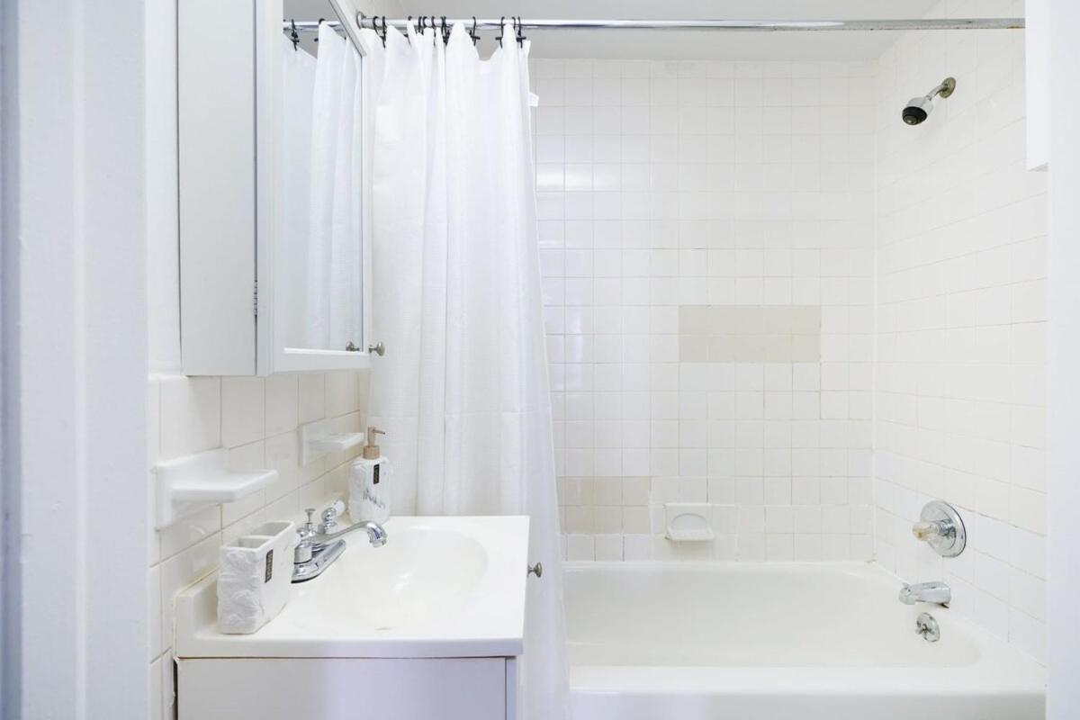 83-2fe Ues Park Newly Furnished New York