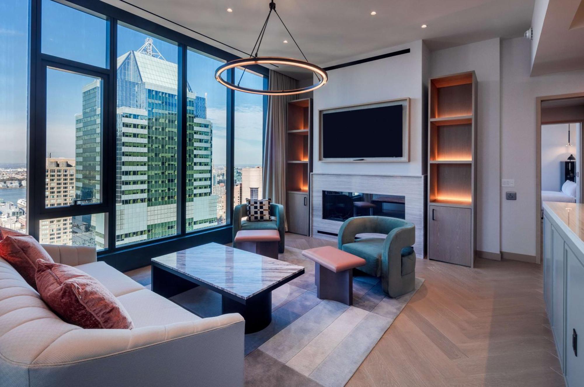 Tempo By Hilton Times Square Hotel 4*