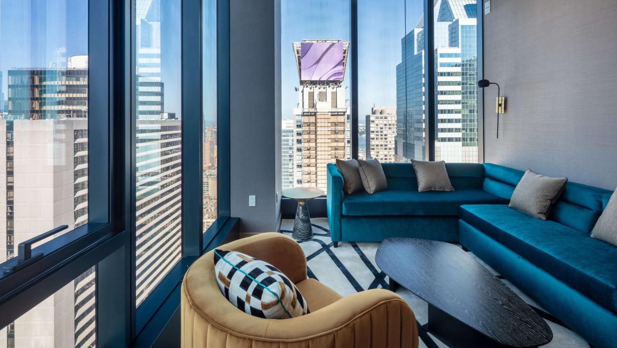 Tempo By Hilton Times Square 4*
