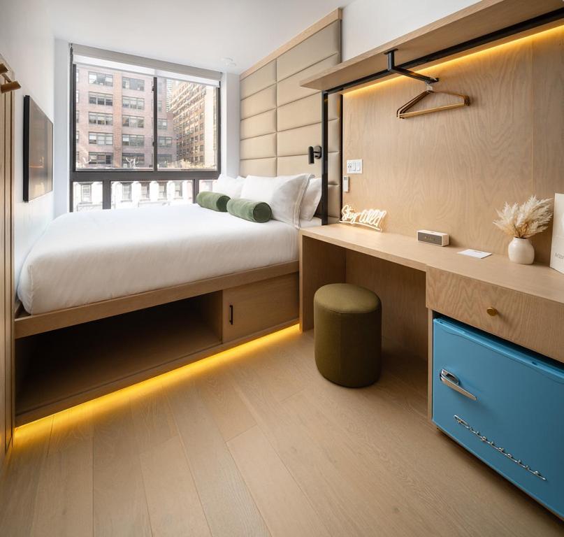 Little Charlie Hotel 4*