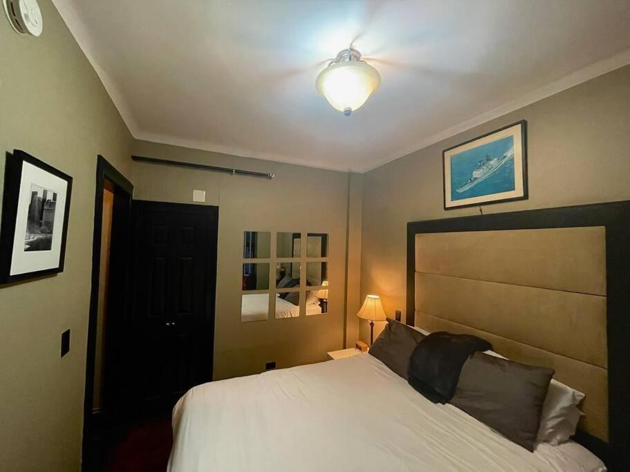 Hotel-studio* @ The Mansfield Midtown Apartment New York