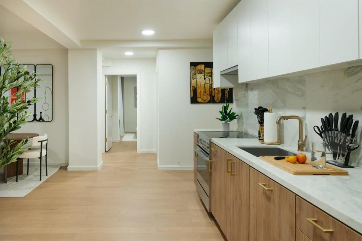 76-1d Brand New 4br 3bth Ues Doorman Gym Apartment *