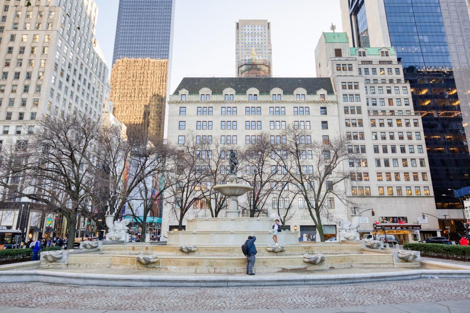 Midtown 2br W Elevator Doorman Nr Shopping Nyc-737 New York