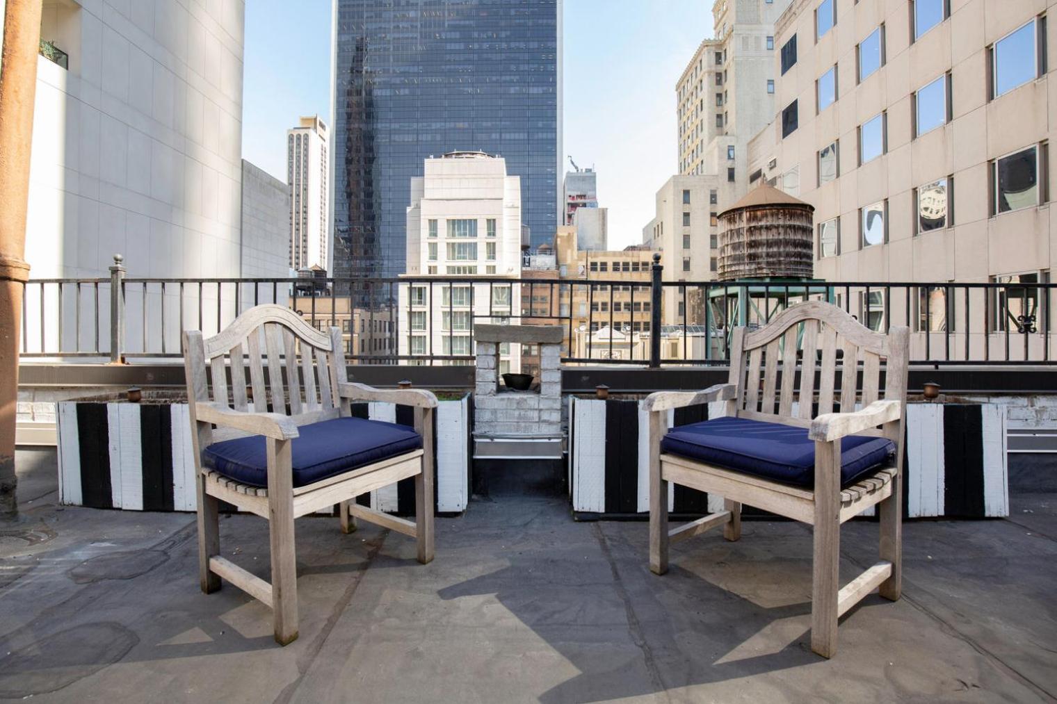 Midtown 2br W Elevator Doorman Nr Shopping Nyc-737 Apartment New York