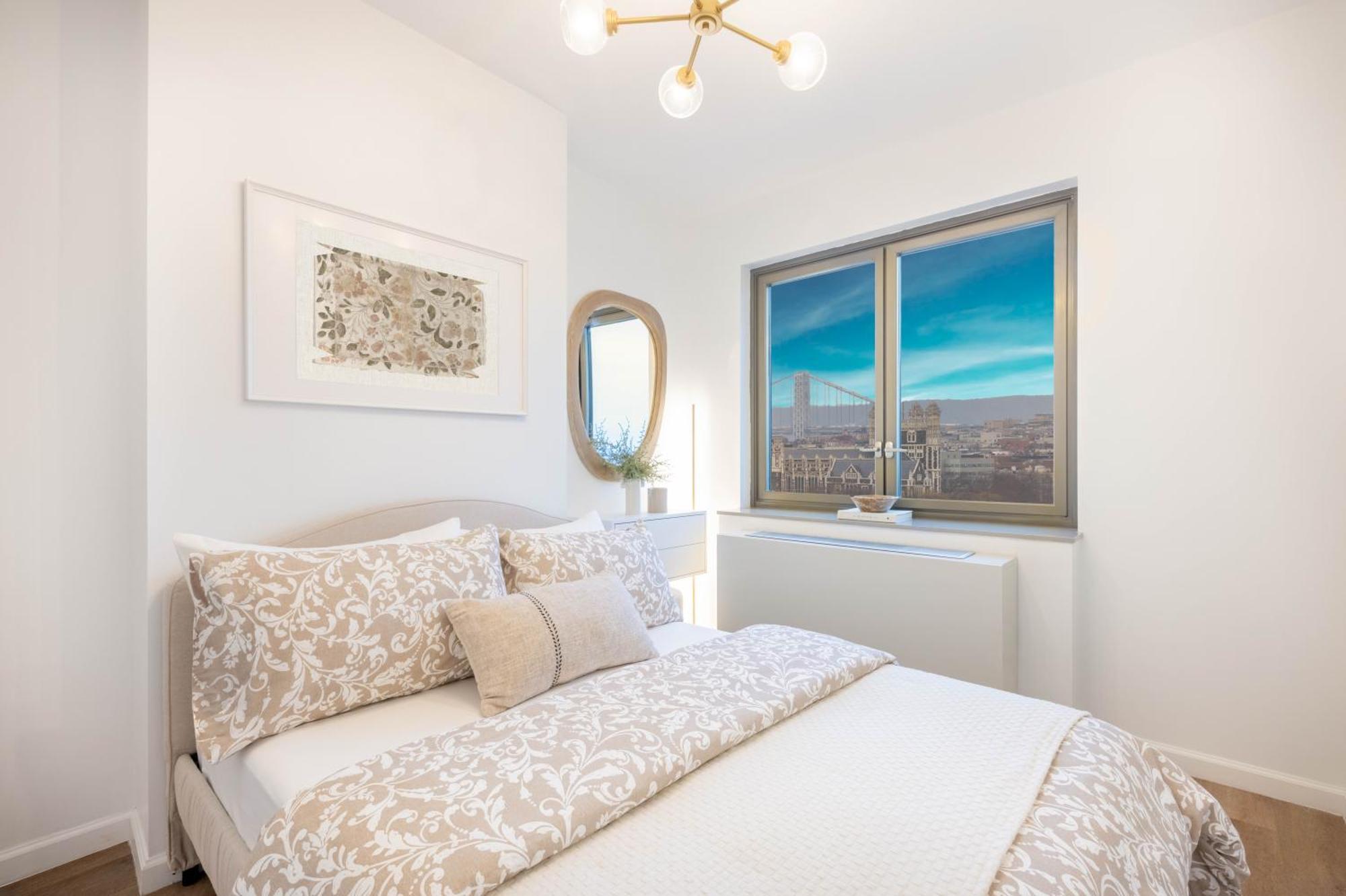 Apartment Designer Apt For 6, City Views, Near Times Square! *