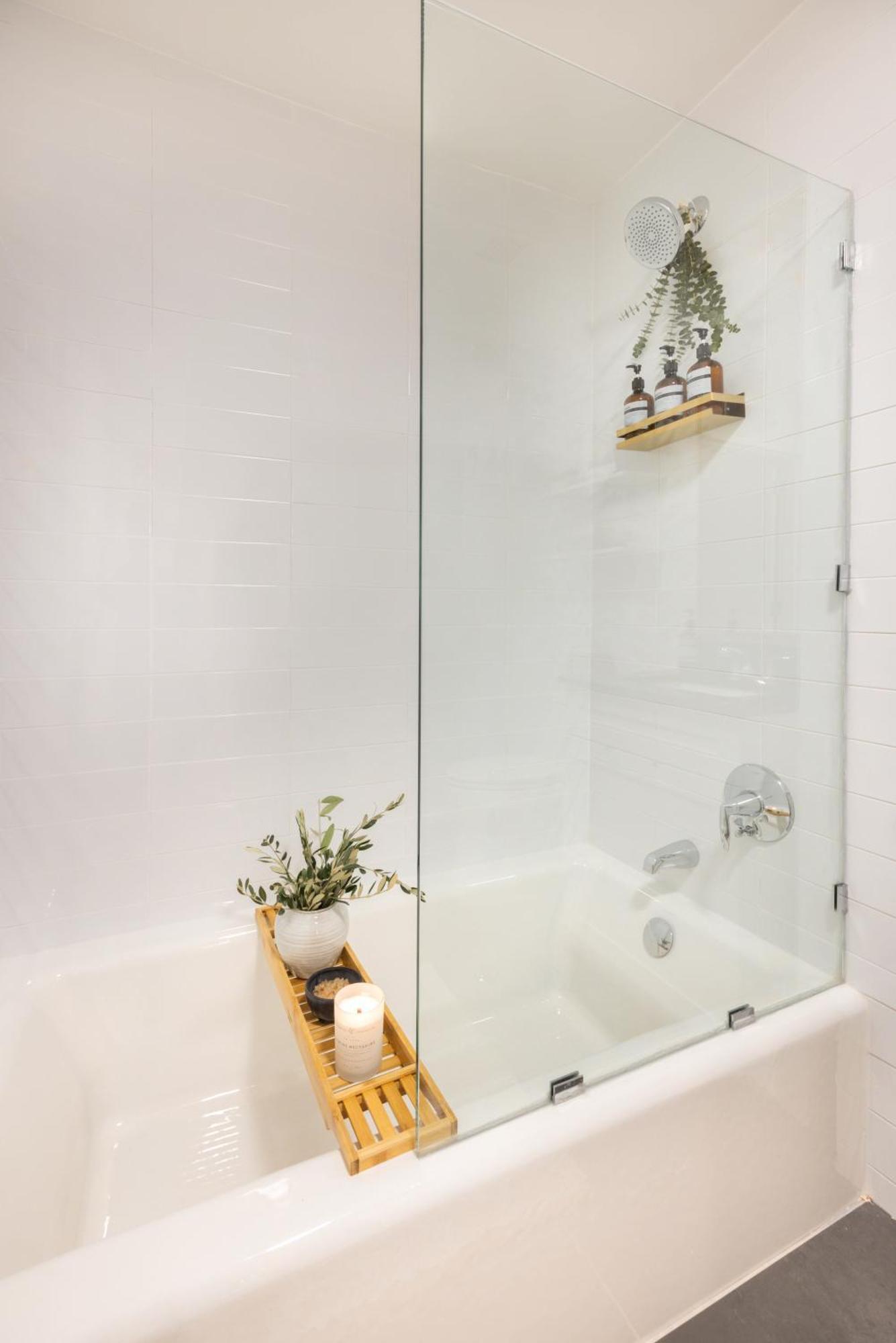 Designer Apt For 6, City Views, Near Times Square! Apartment