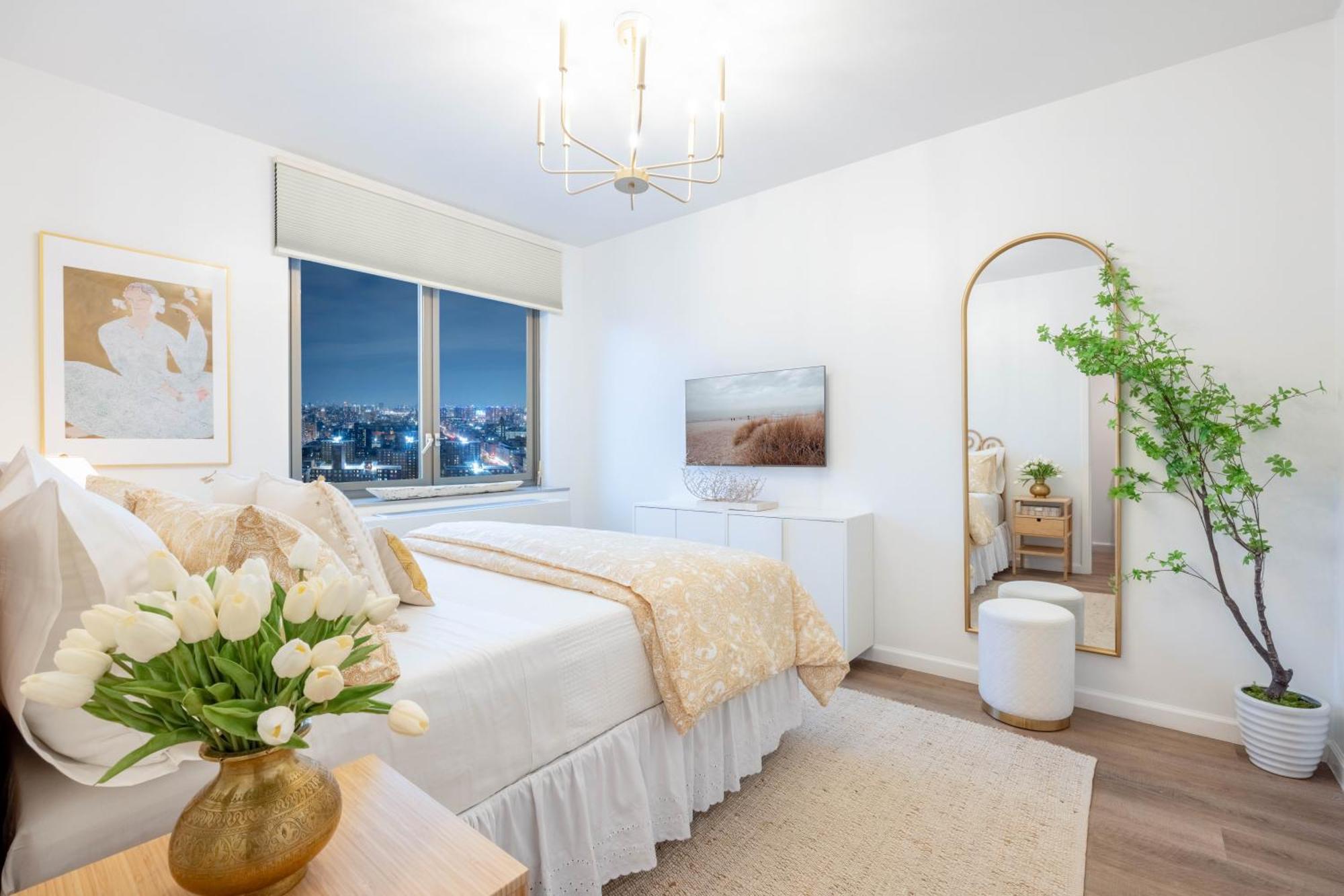 Designer Apt For 6, City Views, Near Times Square! Apartment