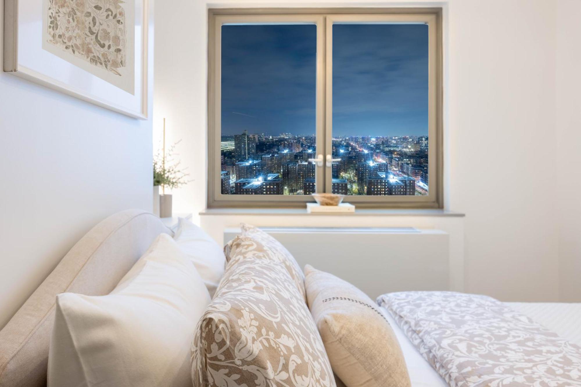 Designer Apt For 6, City Views, Near Times Square!