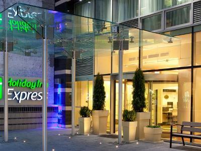 Express - Times Square South By Ihg Hotel