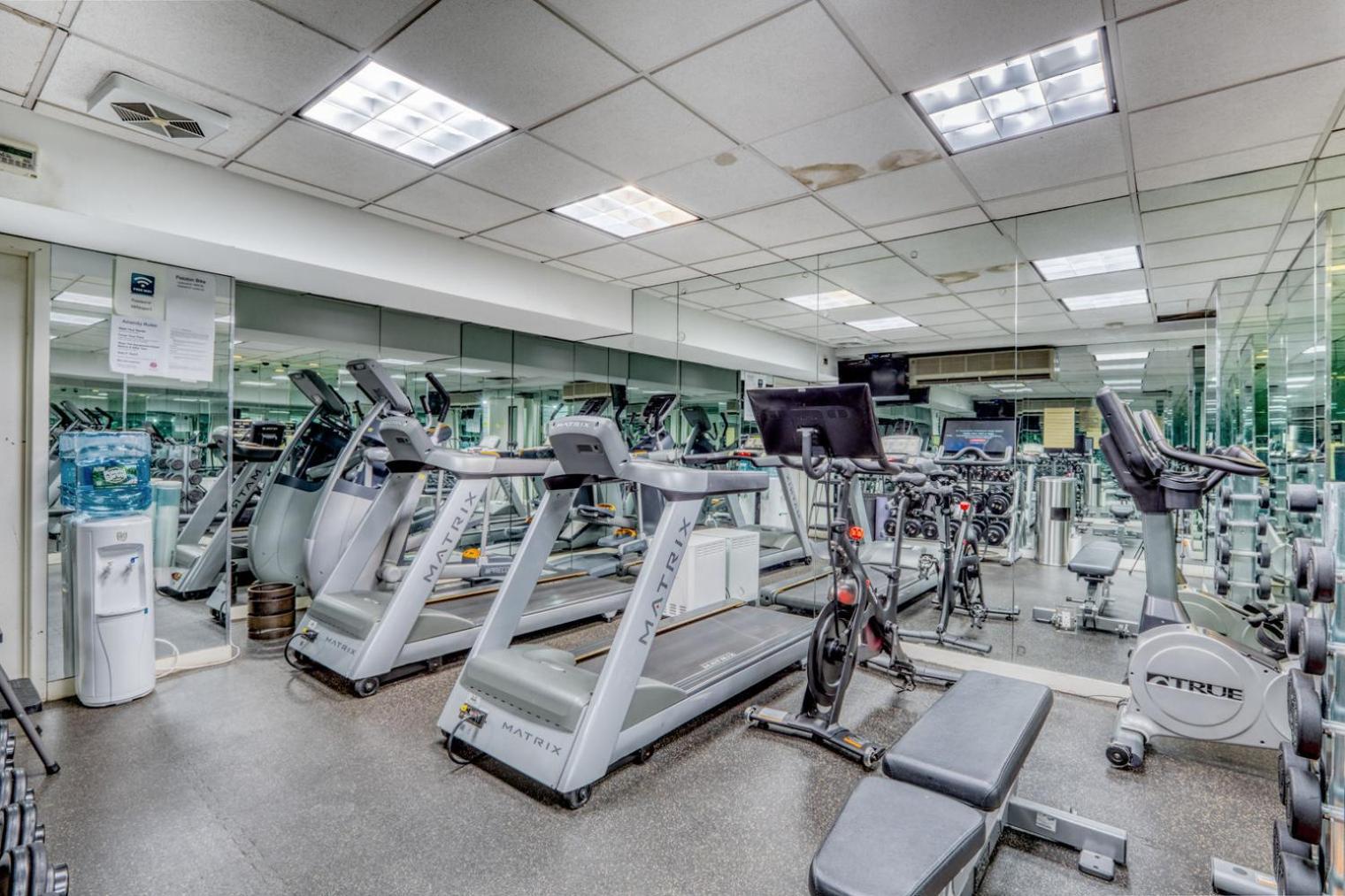 Blueground Ues Gym Balcony Nr Park Nyc-1404 Apartment New York
