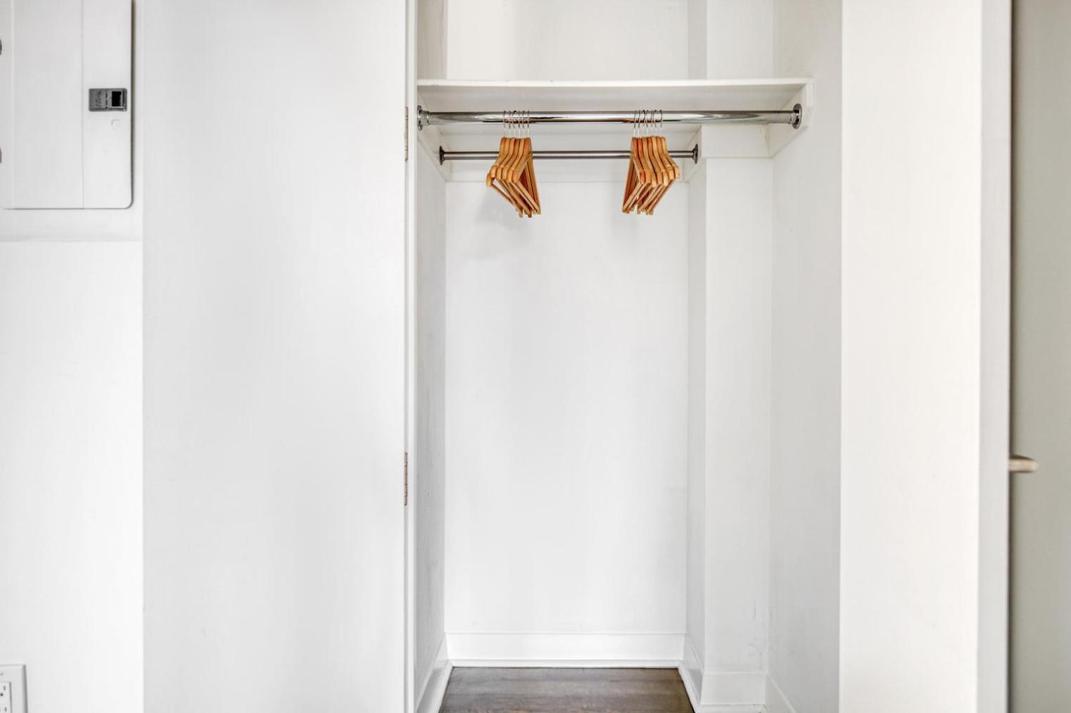 E Village 1br W Gym Wd Doorman Nr Union Sq Nyc-278 *