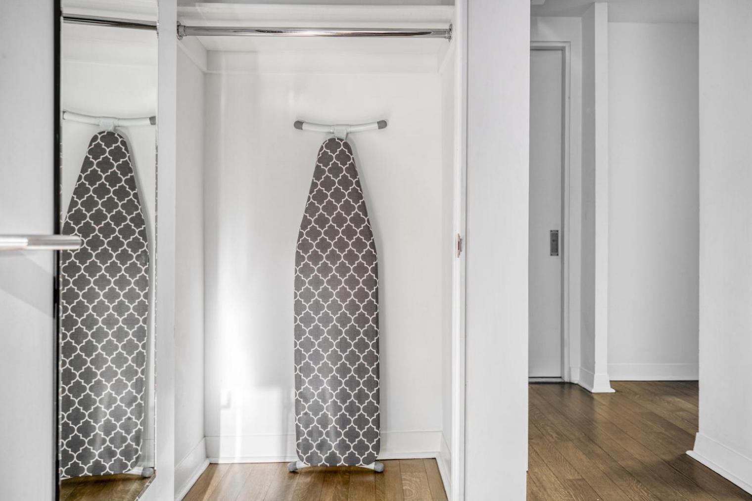 E Village 1br W Gym Wd Doorman Nr Union Sq Nyc-278 New York