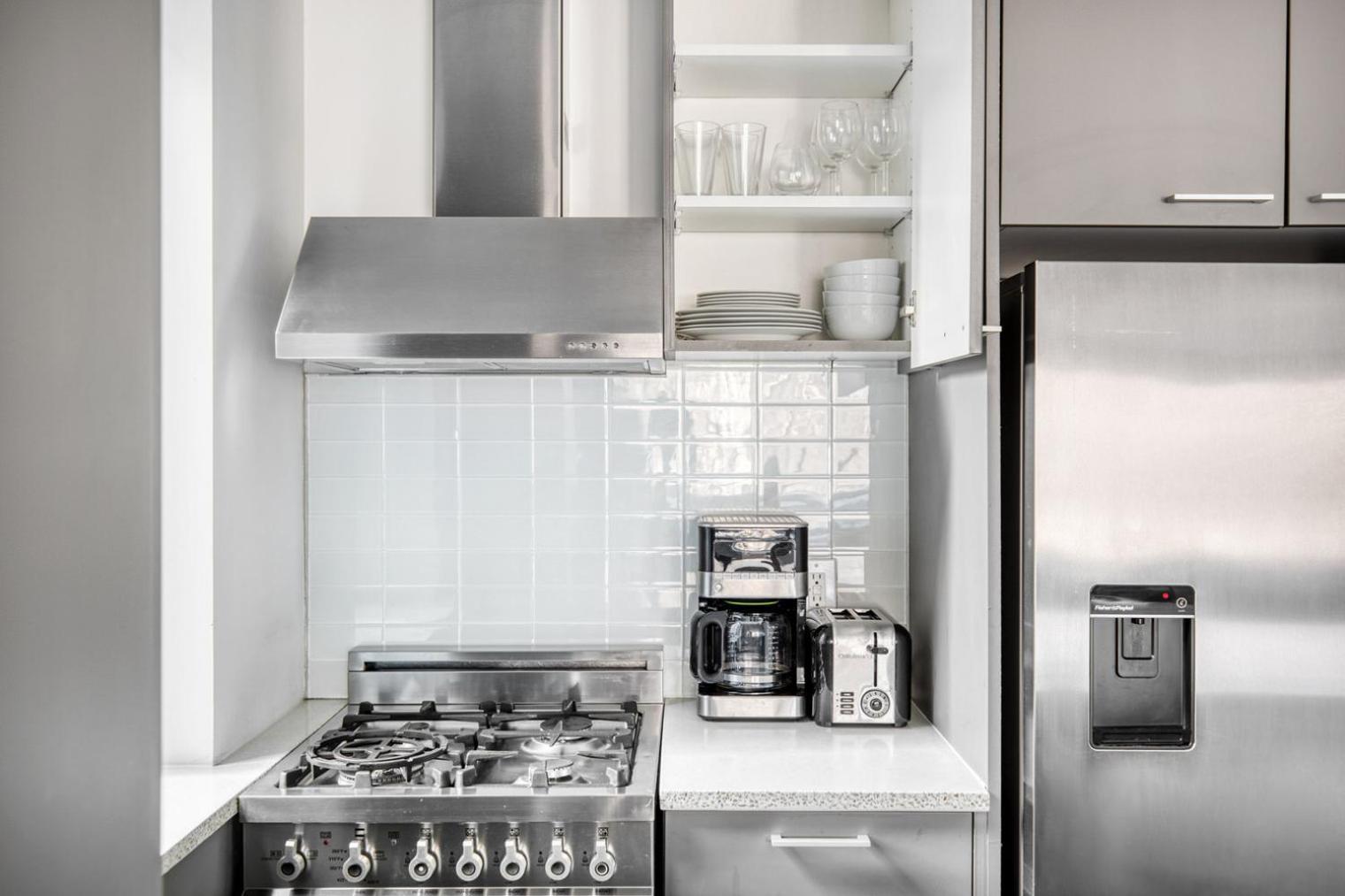 E Village 1br W Gym Wd Doorman Nr Union Sq Nyc-278 *