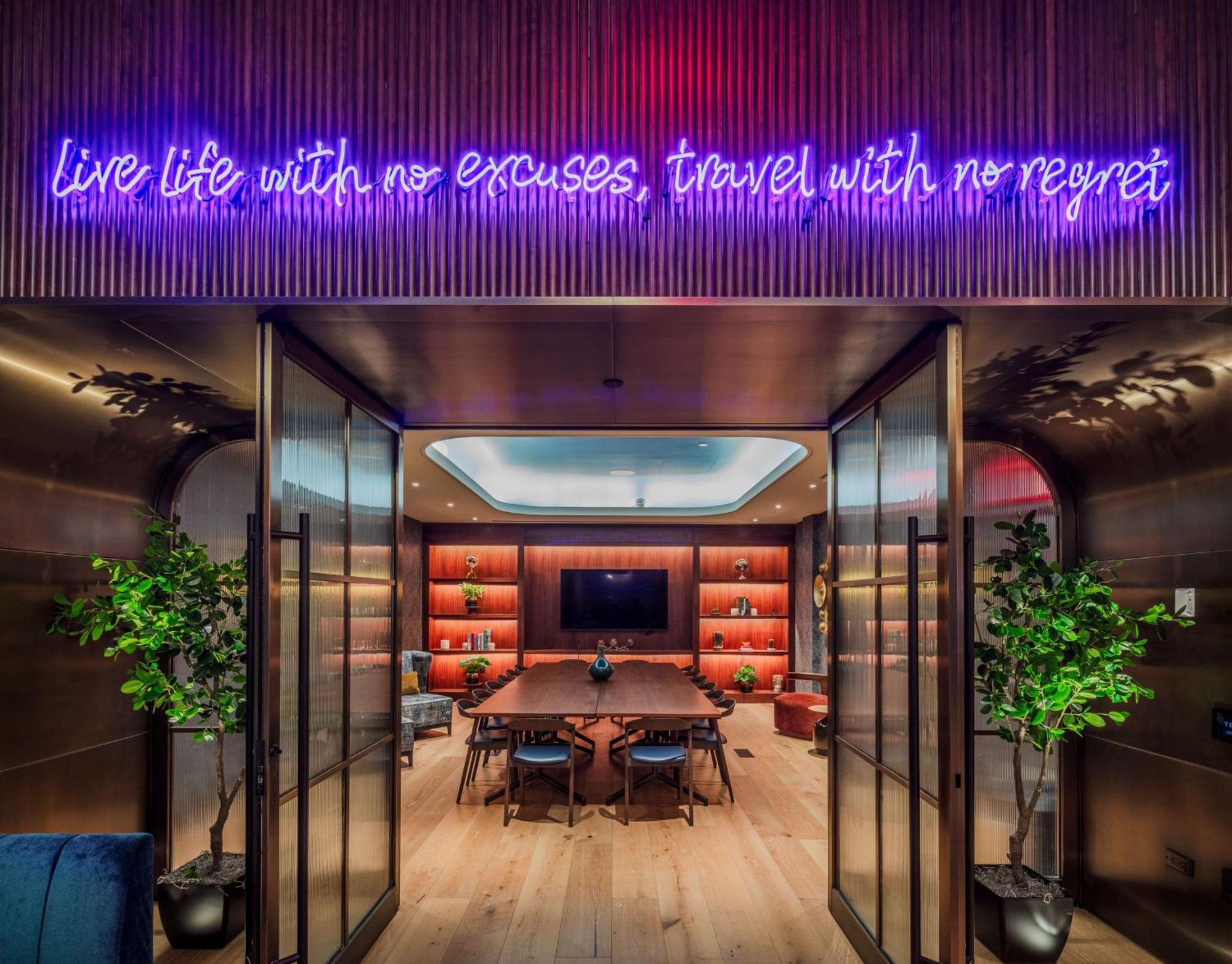 Tempo By Hilton Times Square Hotel New York