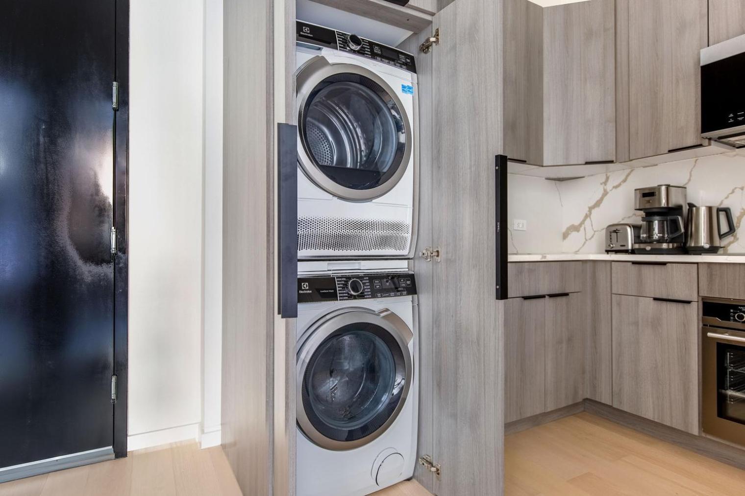 Uws 2br W Elevator Wd Nr Park Nyc-1300 *