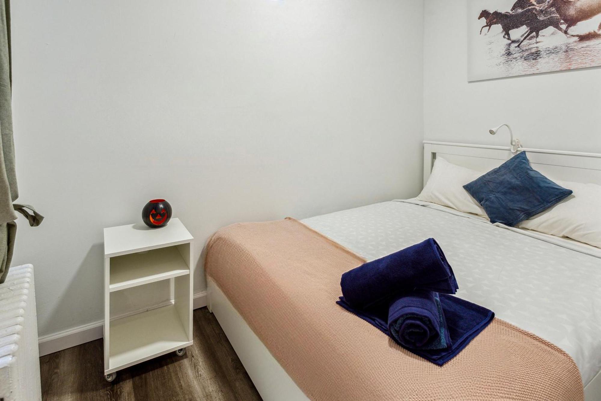 Oasis Of Serenity In Perfect Location Of Hell Kitchen Apartment