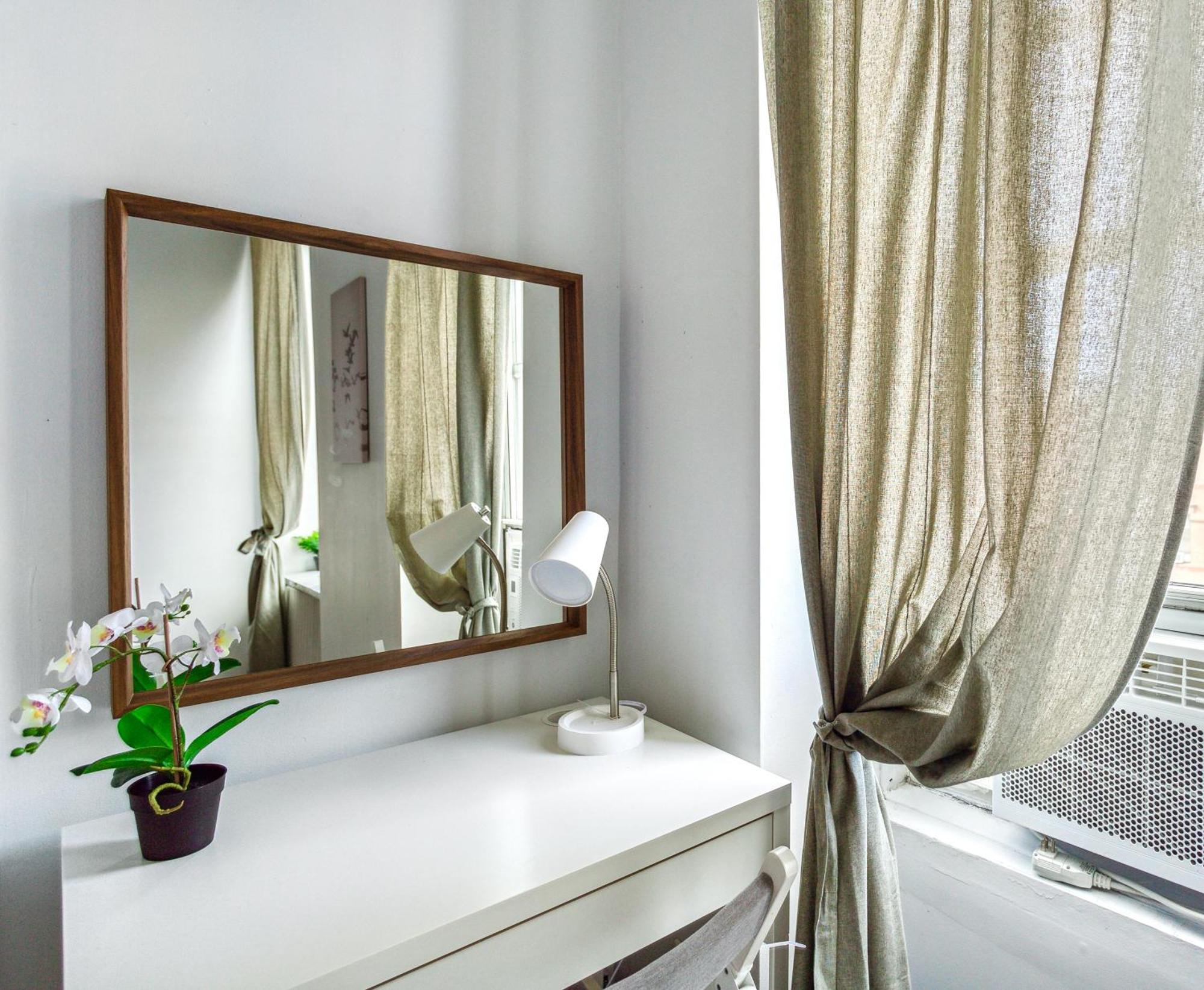 Apartment Oasis Of Serenity In Perfect Location Of Hell Kitchen New York