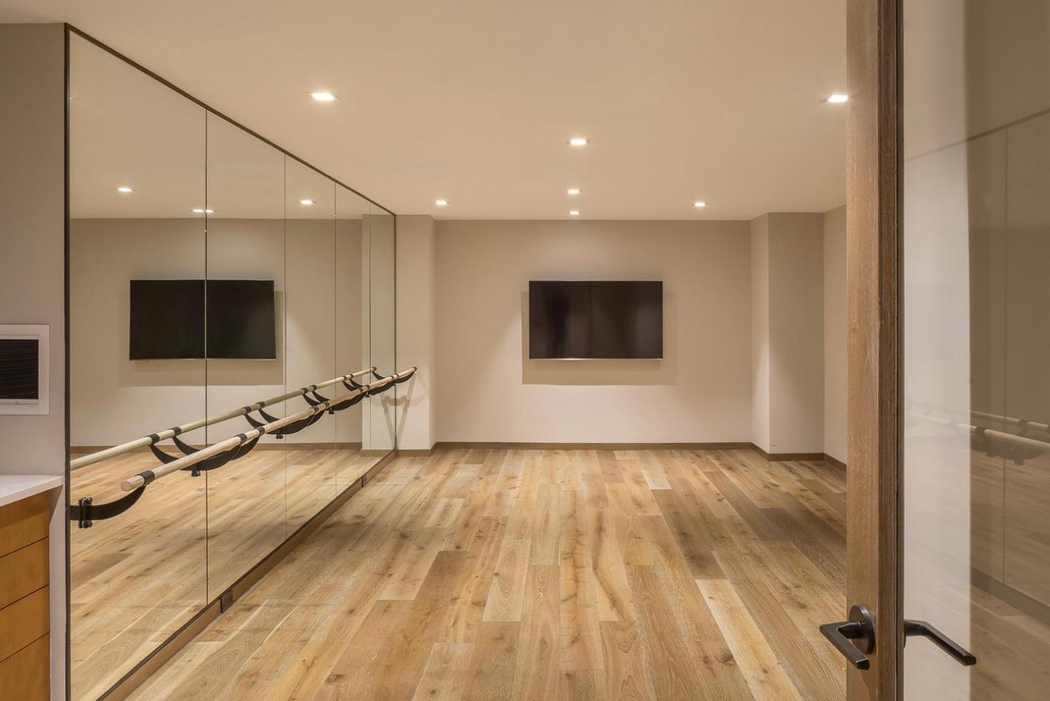 Midtown West 2br W Gym Roofdeck Nr Hudson Nyc-1395 New York