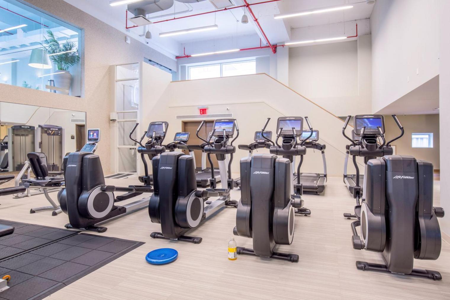 Midtown West 2br W Gym Roofdeck Nr Hudson Nyc-1395 Apartment *