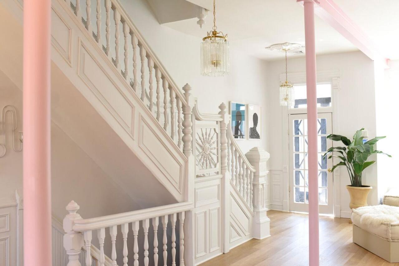 Apartment Art Filled Brooklyn Brownstone - 3 Bedroom 2.5 Bath, Deck, Tv Room, Library New York