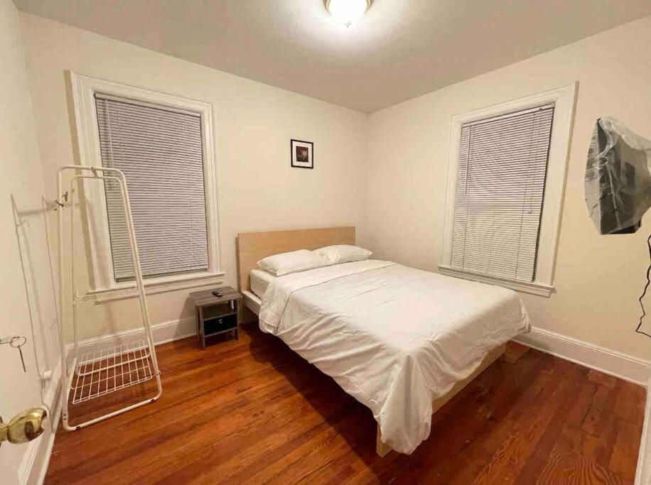 Entire Beautiful 1br For You! R Apartment