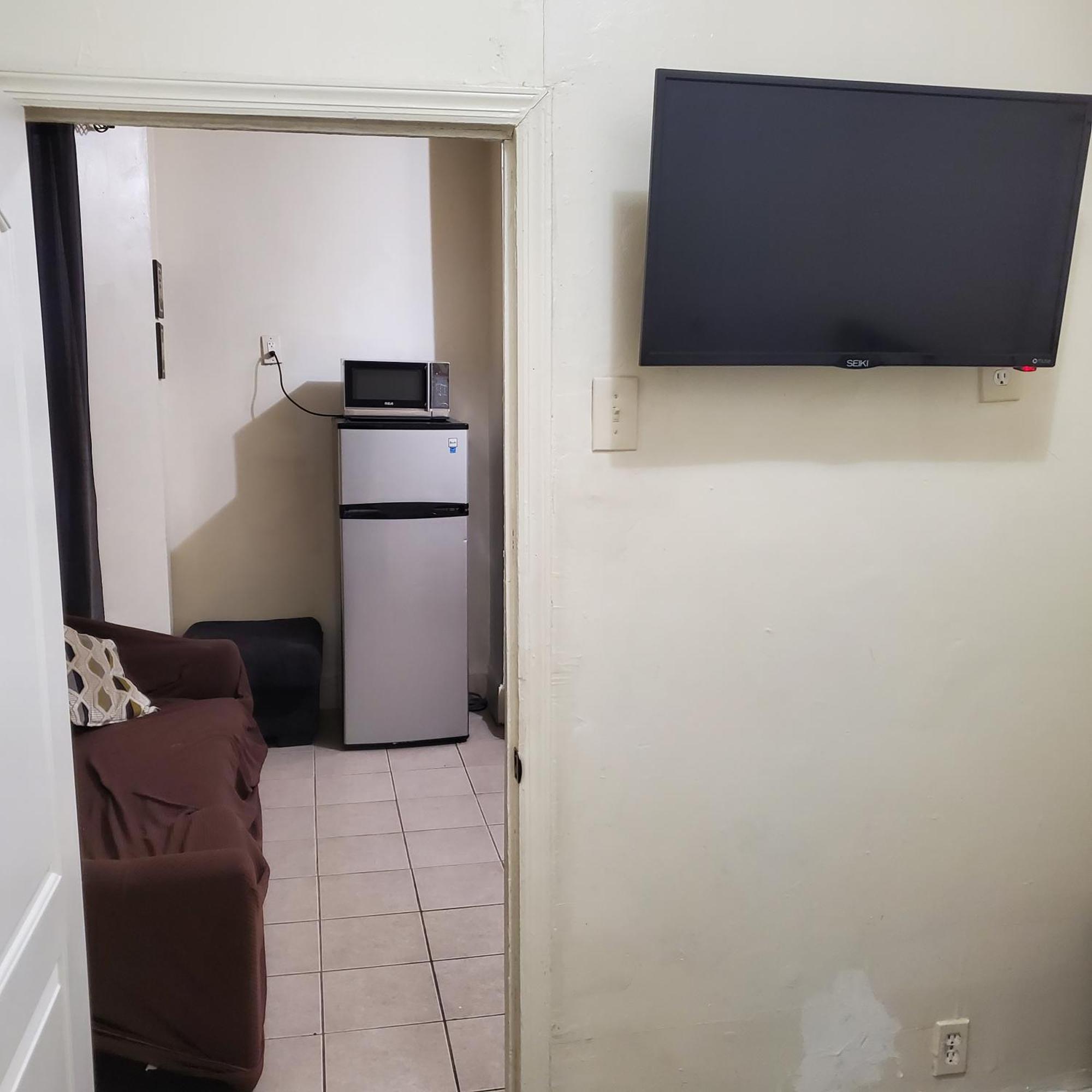 And One Bedroom New York