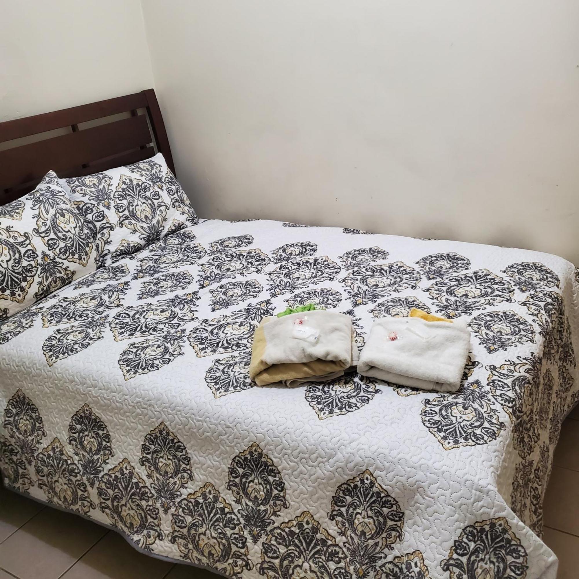 And One Bedroom Apartment *