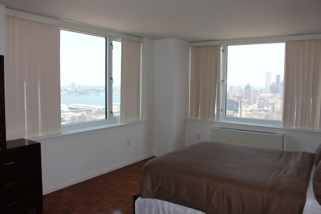 Tower Suites In Times Square
