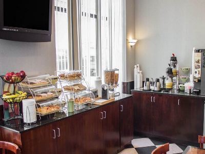 Hotel Quality Long Island - Queensboro Bridge 3*