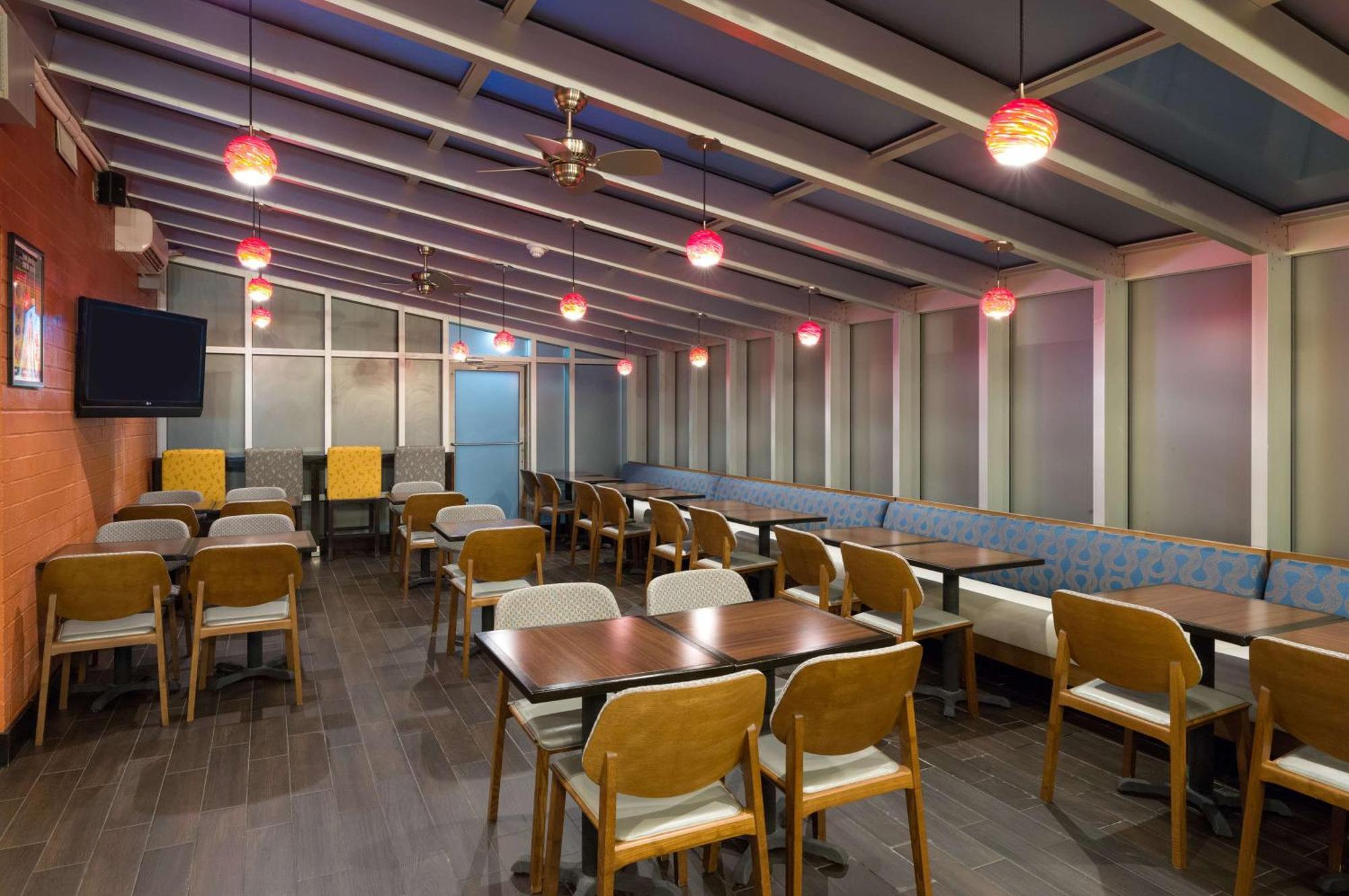Hotel Hampton Manhattan - Times Square South 3*