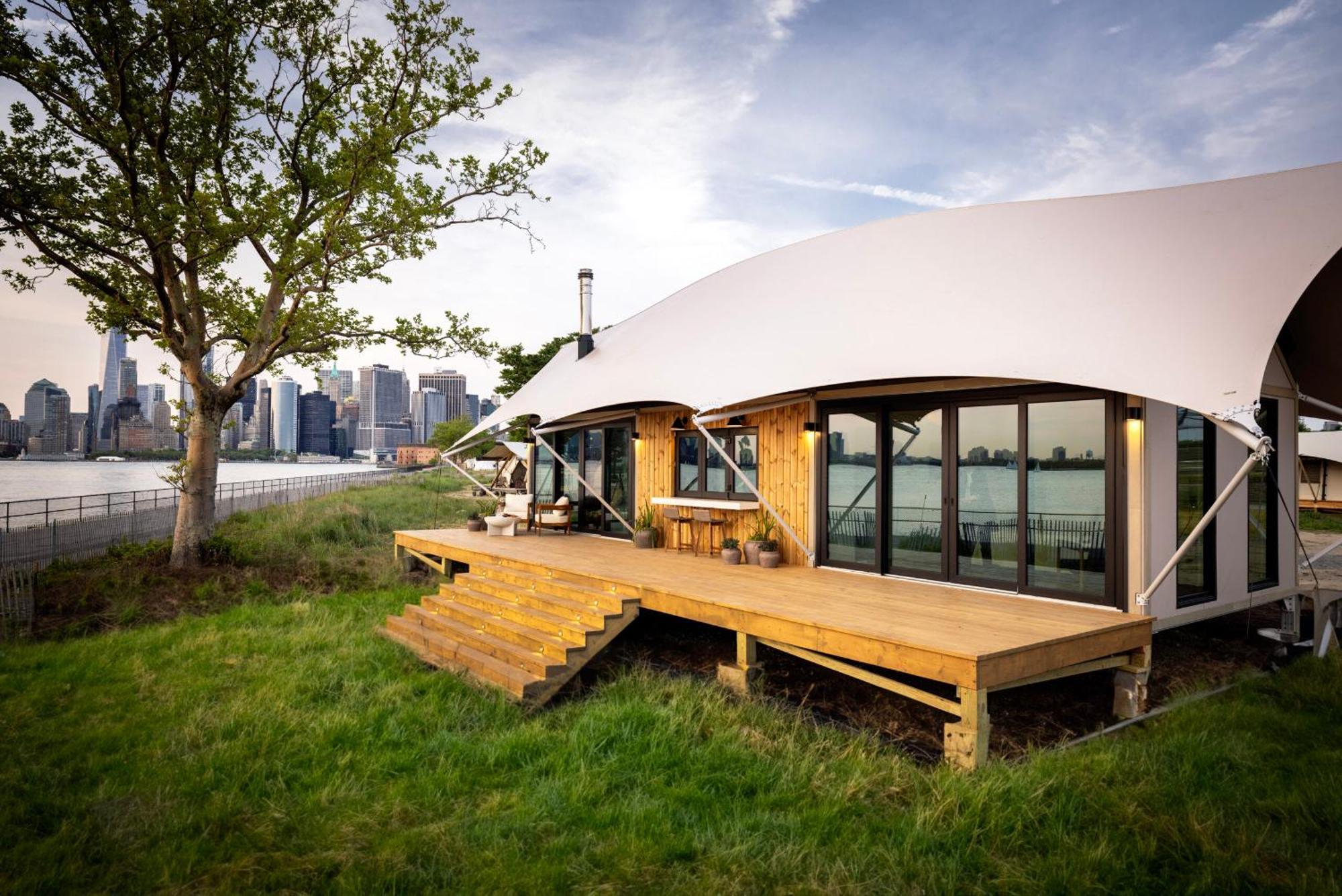 Collective Governors Island 5*