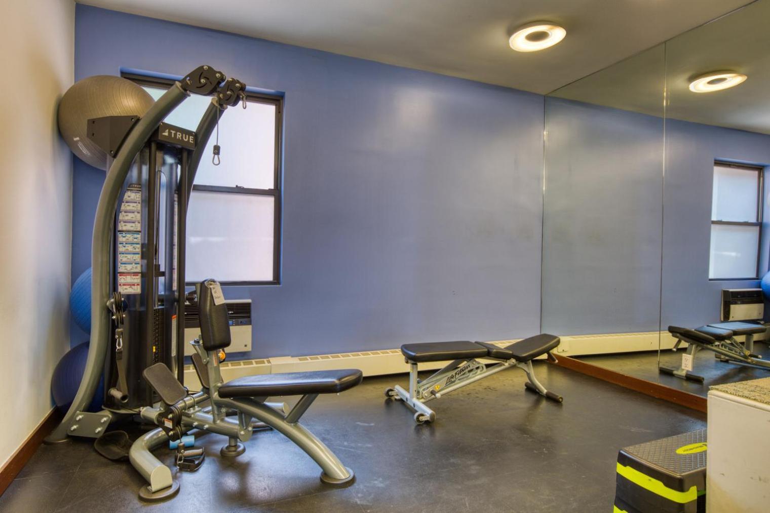 Midtown E 2br W Wd Nr Park Nyc-533