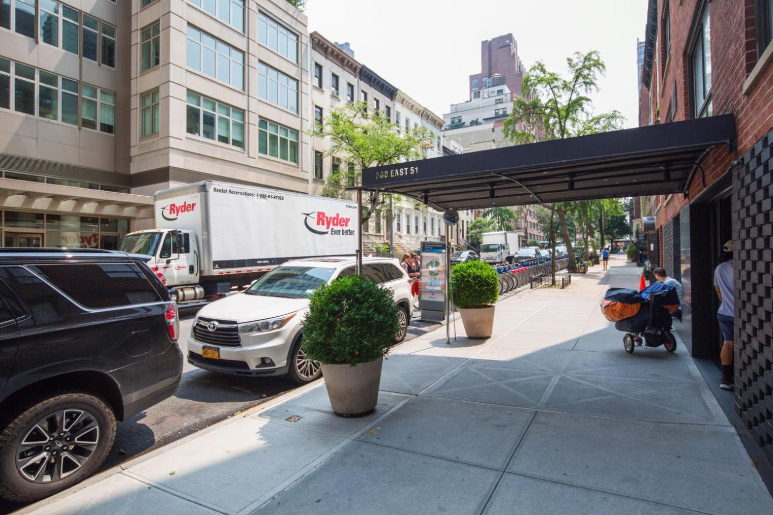 Midtown E 2br W Wd Nr Park Nyc-533 Apartment