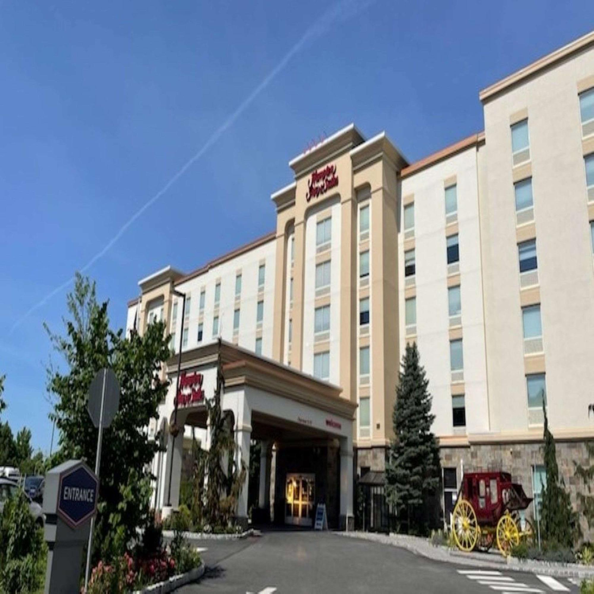 Hotel Hampton Inn&suites Staten Island 3*