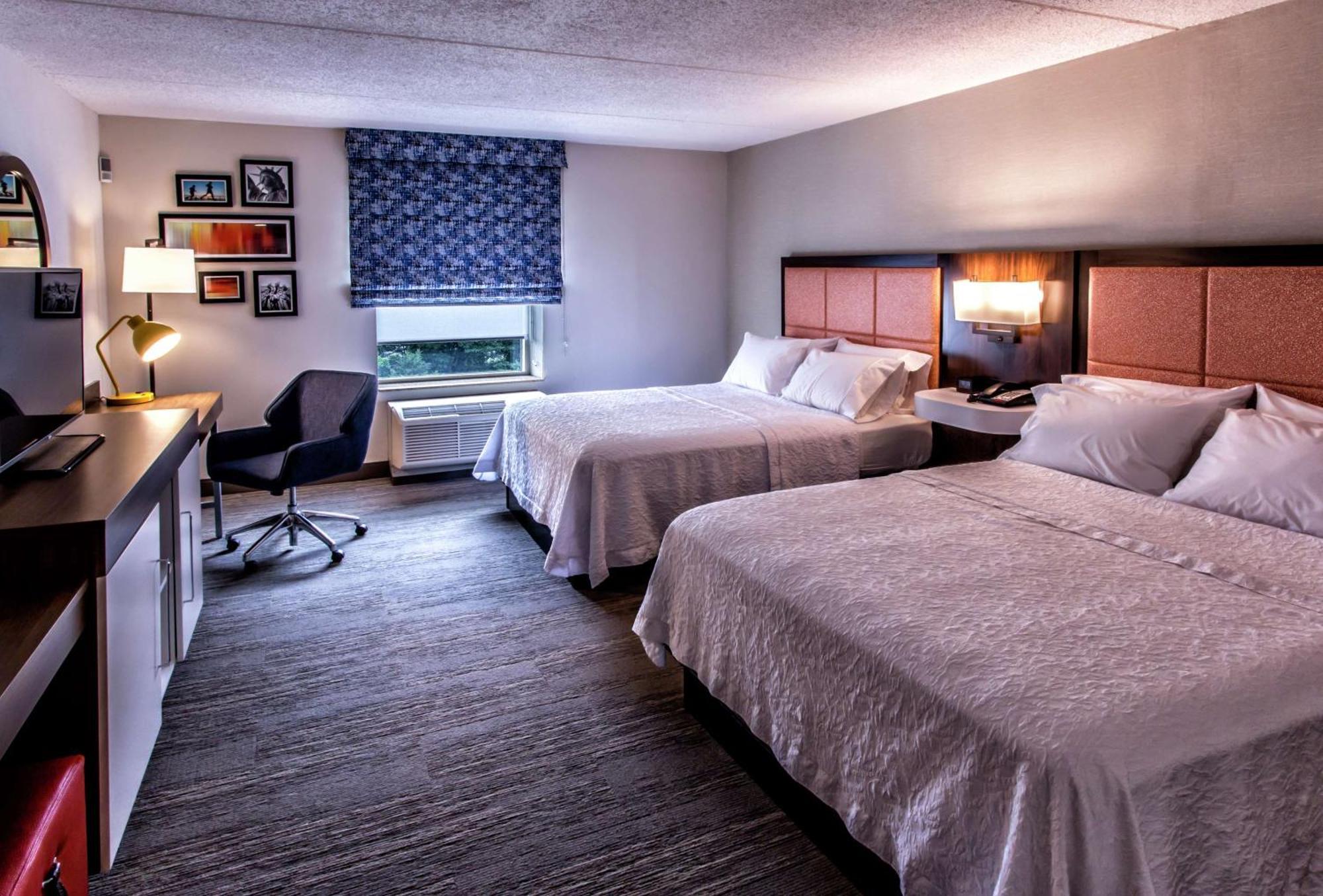 Hampton Inn&suites Staten Island New York