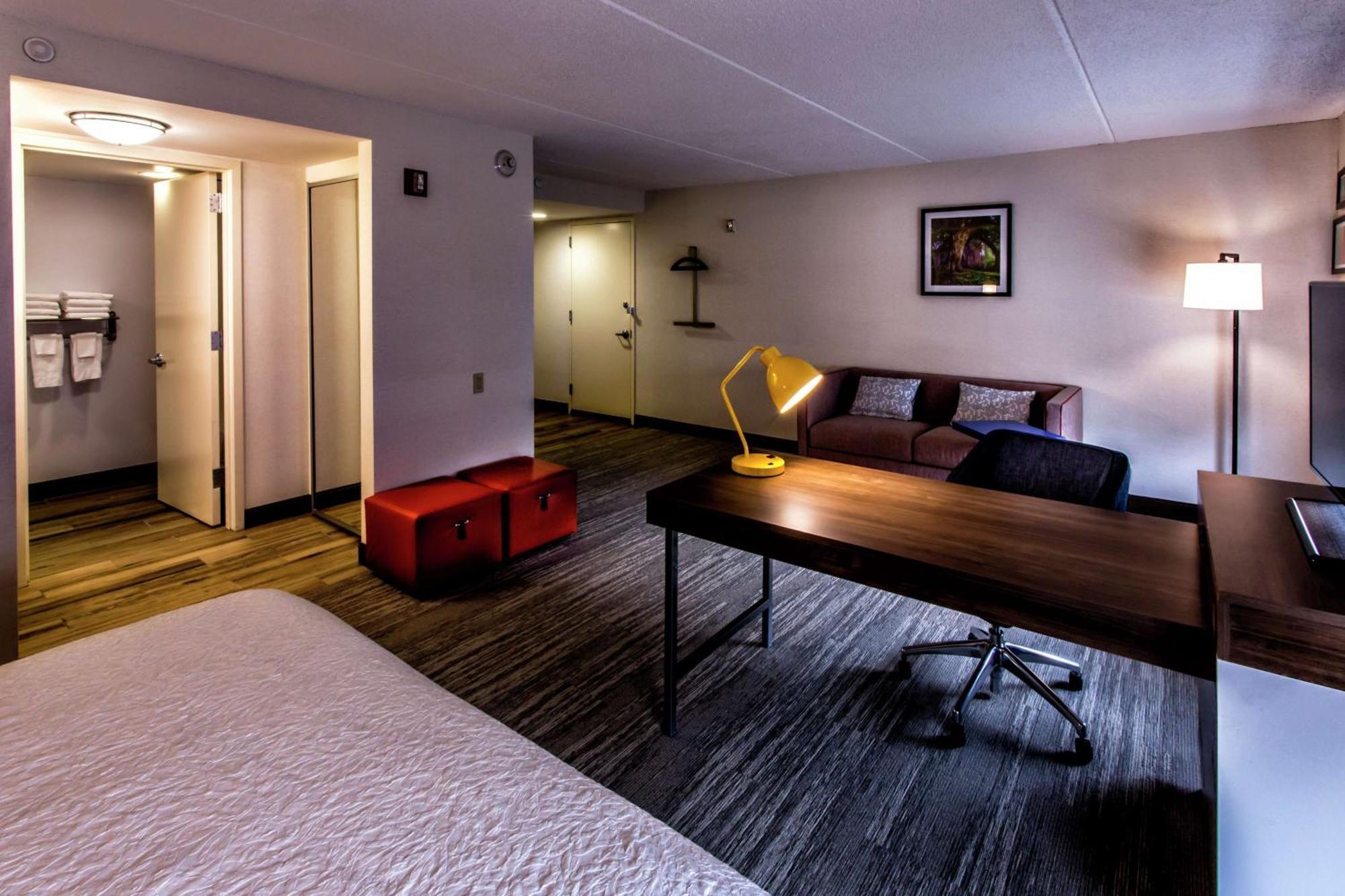 Hotel Hampton Inn&suites Staten Island 3*