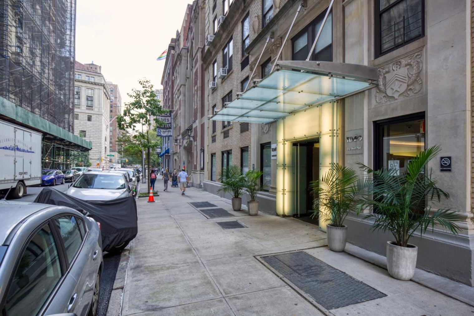 Uws 2br W Gym Doorman Nr Park Nyc-732 Apartment New York