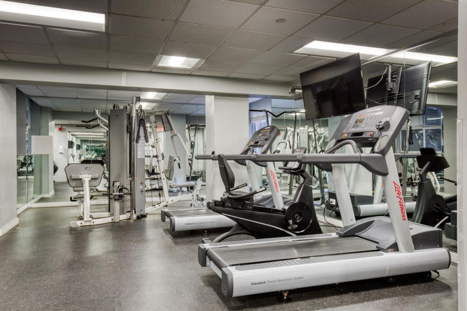 Apartment Uws 2br W Gym Doorman Nr Park Nyc-732 New York