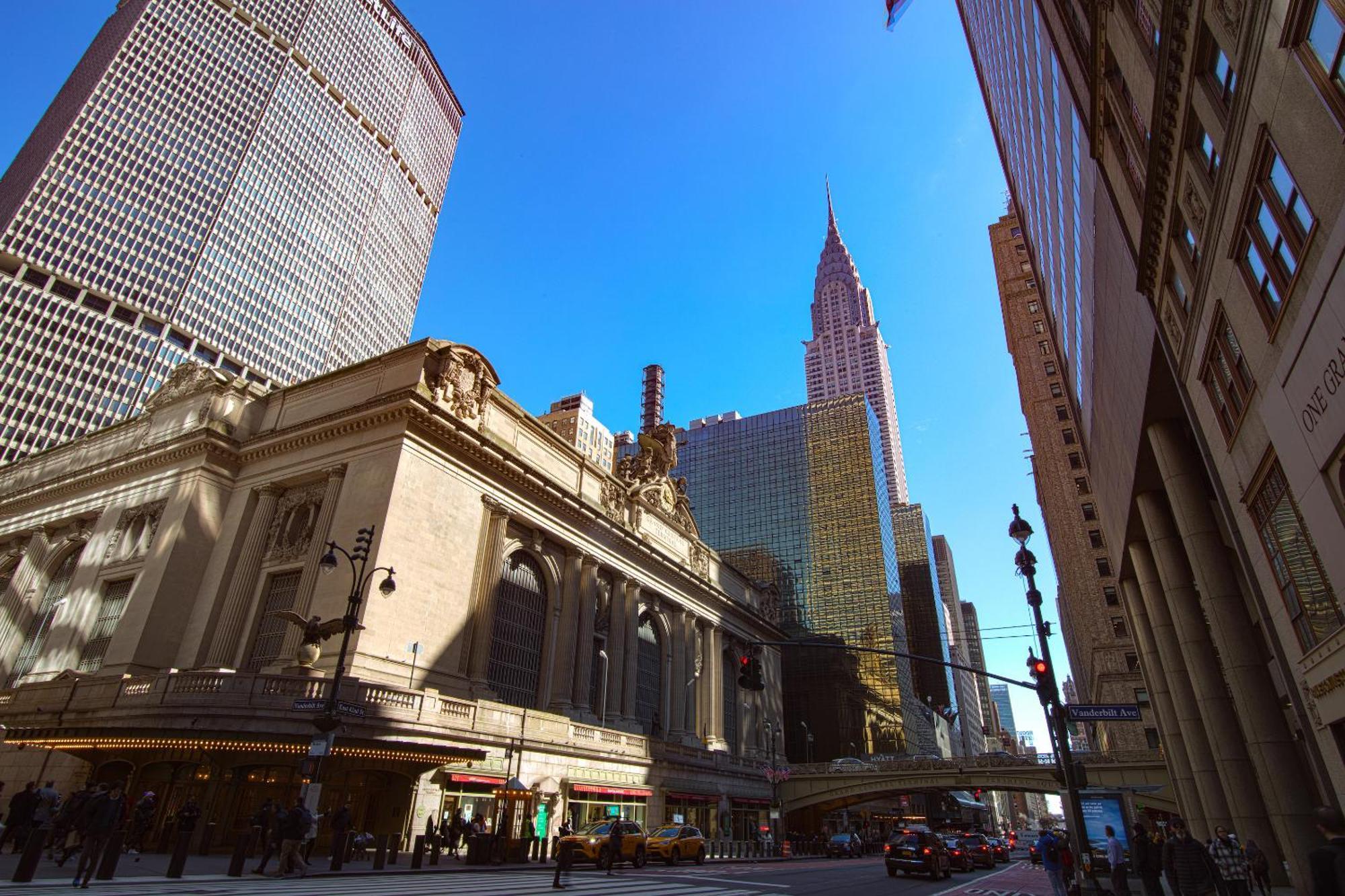 Iroquois Times Square Hotel 5*
