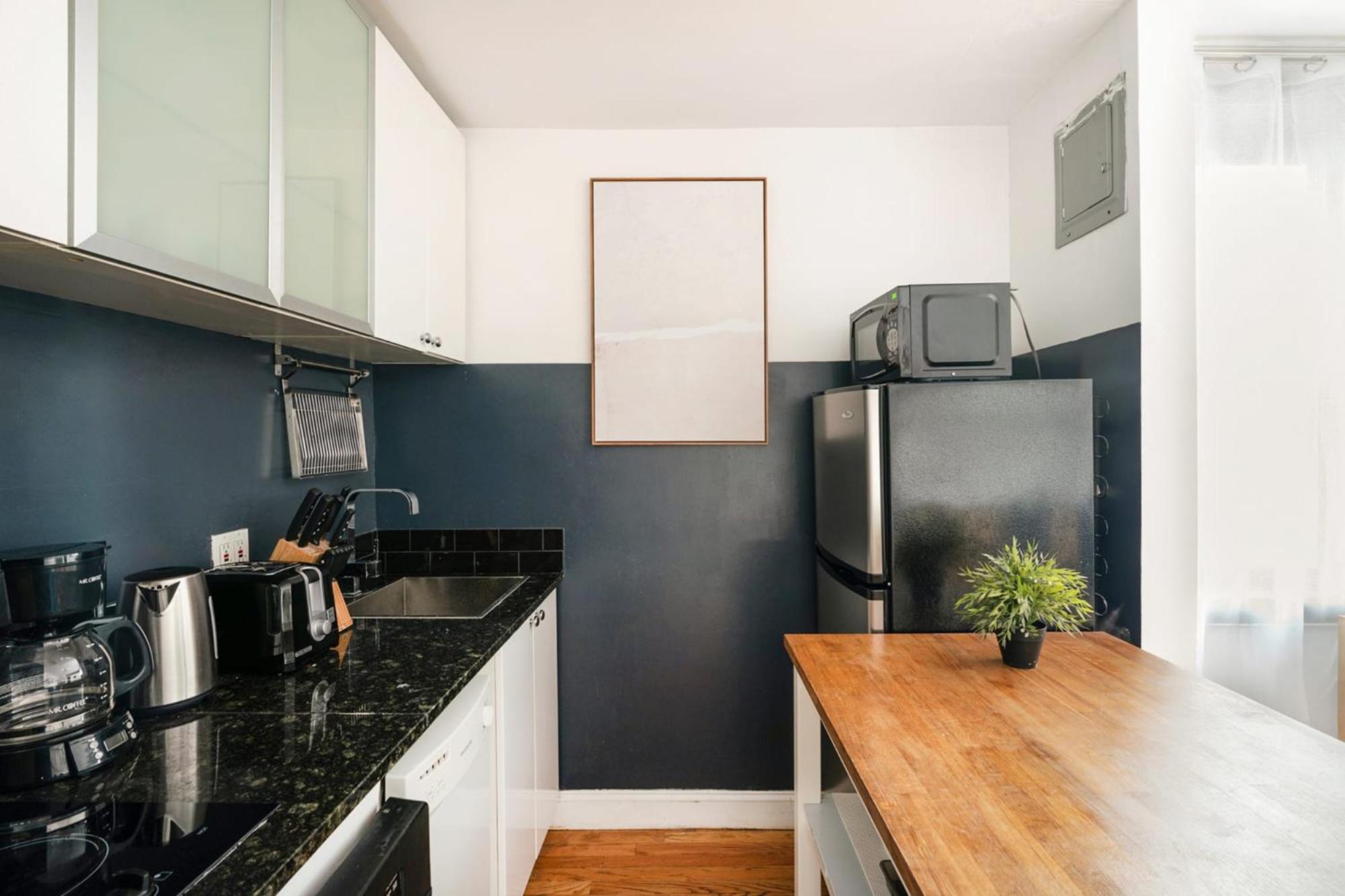 139-3e West Village 1br Value * New York