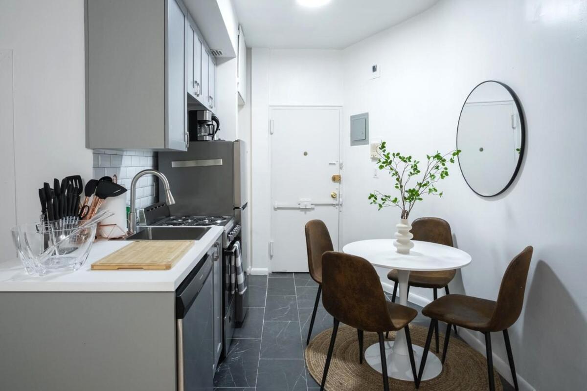Apartment 74-1a New In Prime Uws - Gym In Building