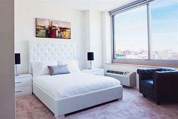 Hotel Sky City 3*