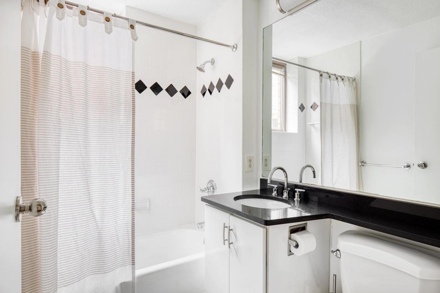 Uws 1br W Gym Sun Terrace Nr Park Nyc-713