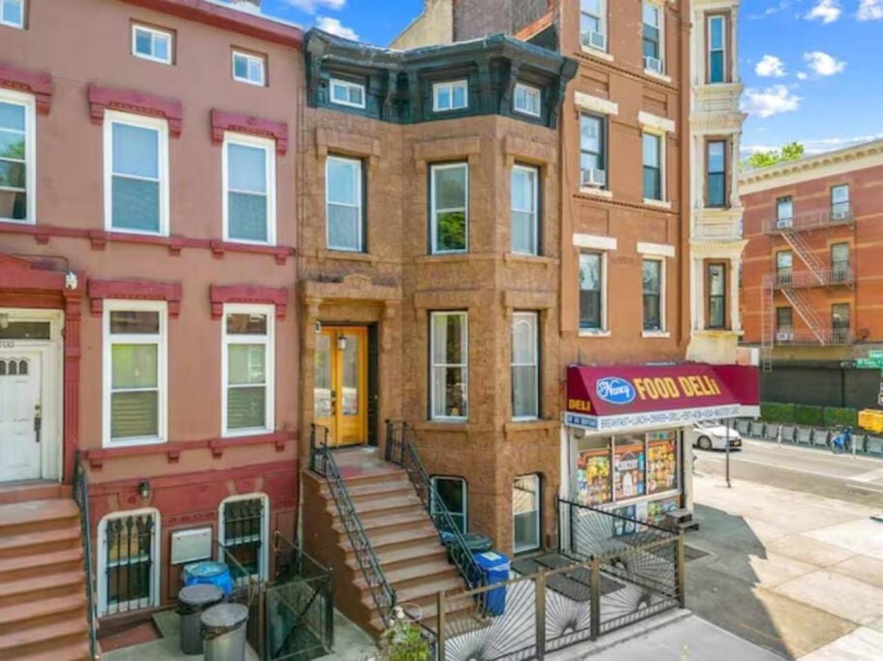 Renovated 3br With Private Backyard In Bed-stuy New York